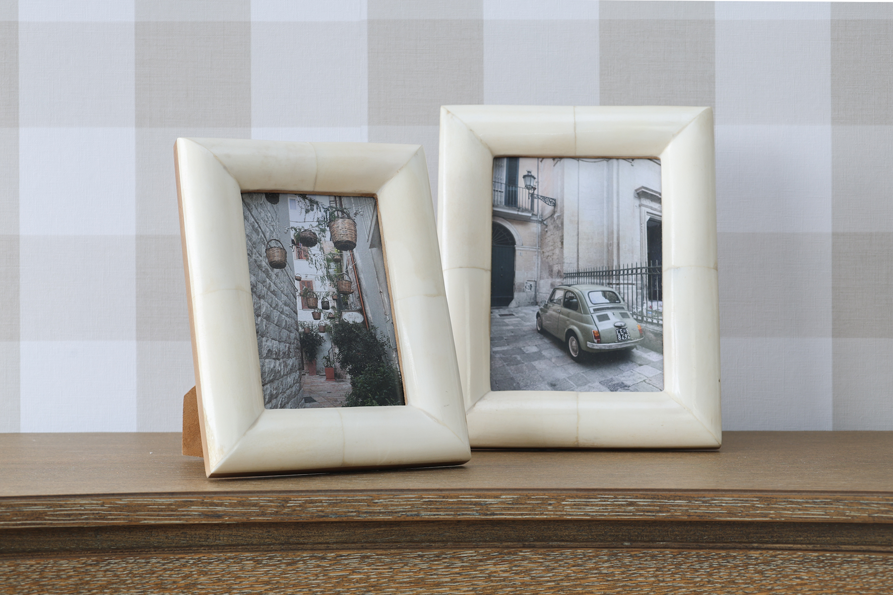 Pipe Pattern Bone Frame 5x7