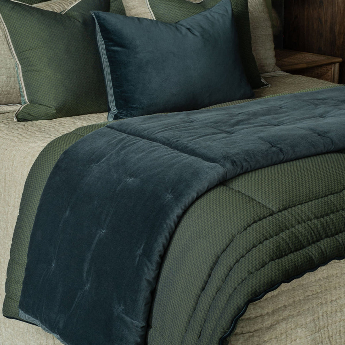 Tobiishi Spruce Green Comforter