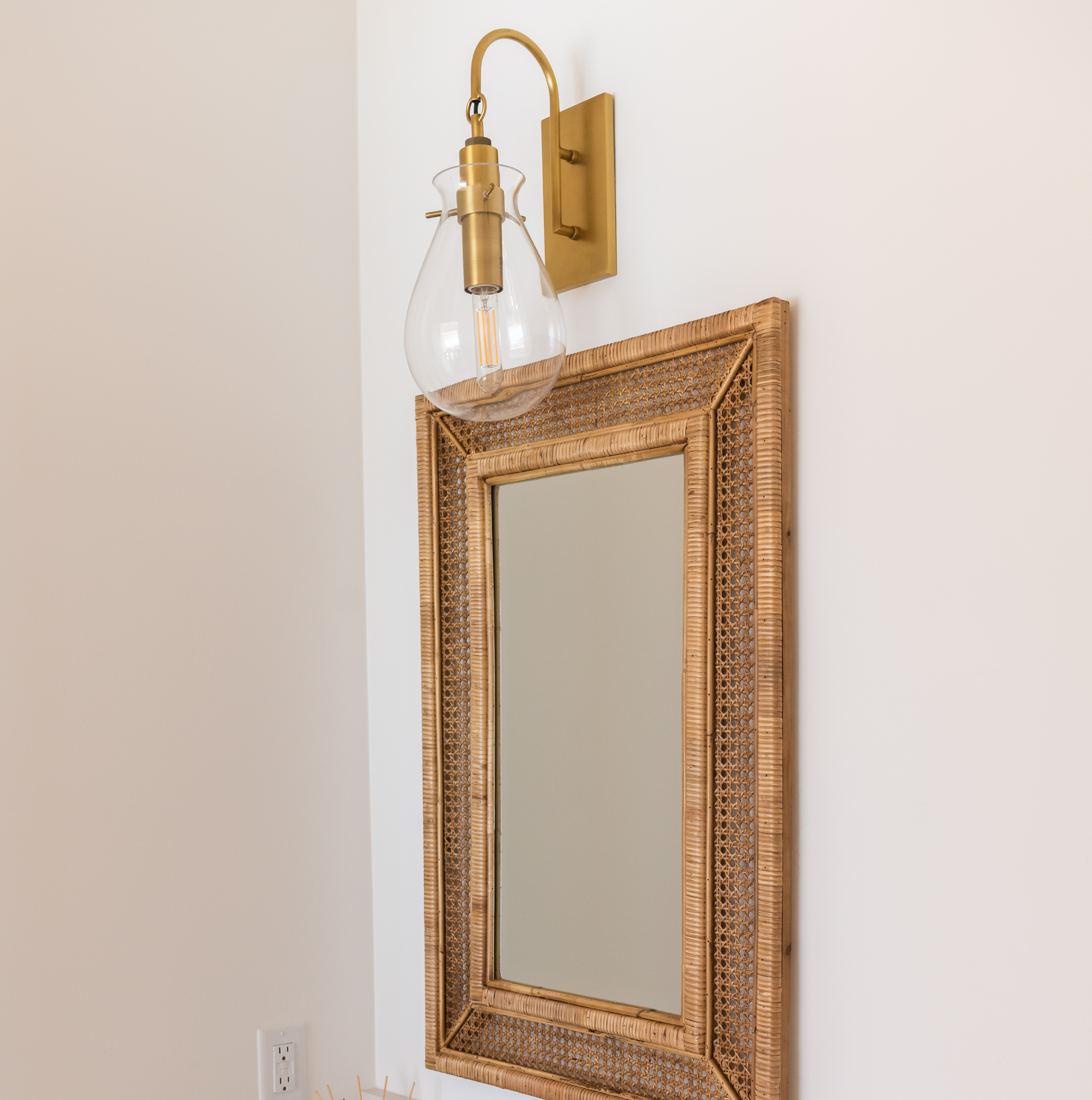 Ivy wall sconce-Aged Brass
